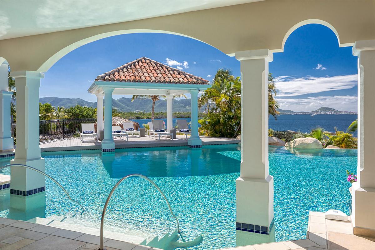 St Martin villa rental with private beach - Pool and gazebo